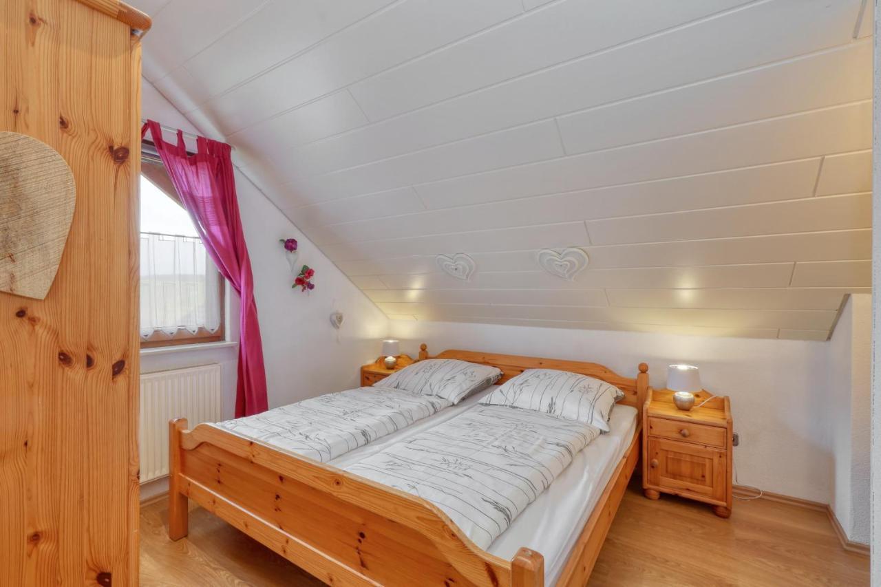 Seepark Kirchheim Ferienhaus Bei Viola Mit Sauna 외부 사진